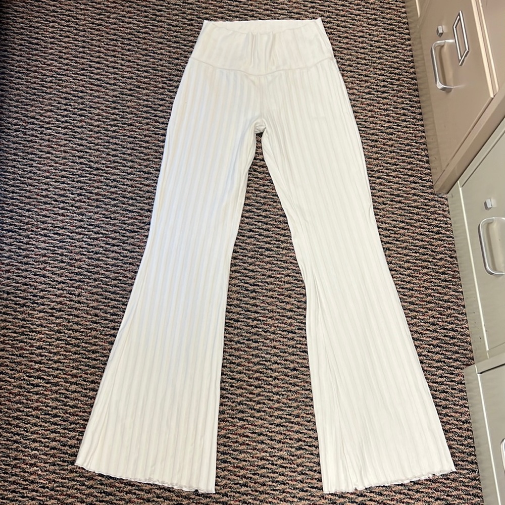 High waisted ribbed yoga pants
